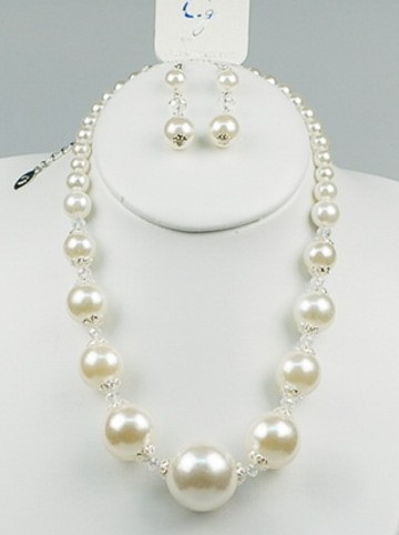 Pearl Fashion Necklace